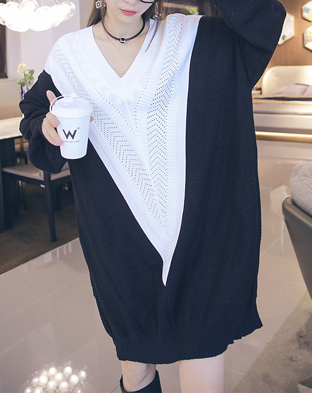 ♀V-neck Cool Loose Sweater