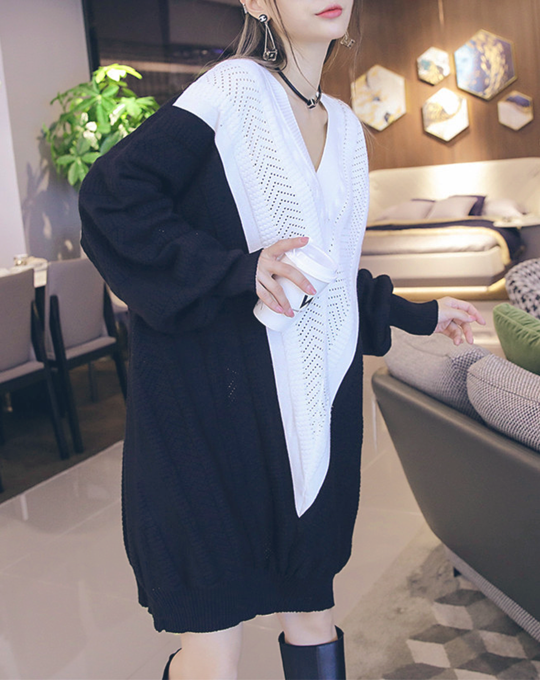 ♀V-neck Cool Loose Sweater