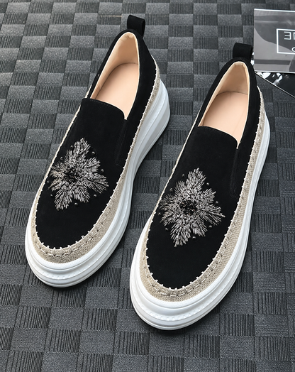 ♀本革／Embroidered Design Platform Slip-on