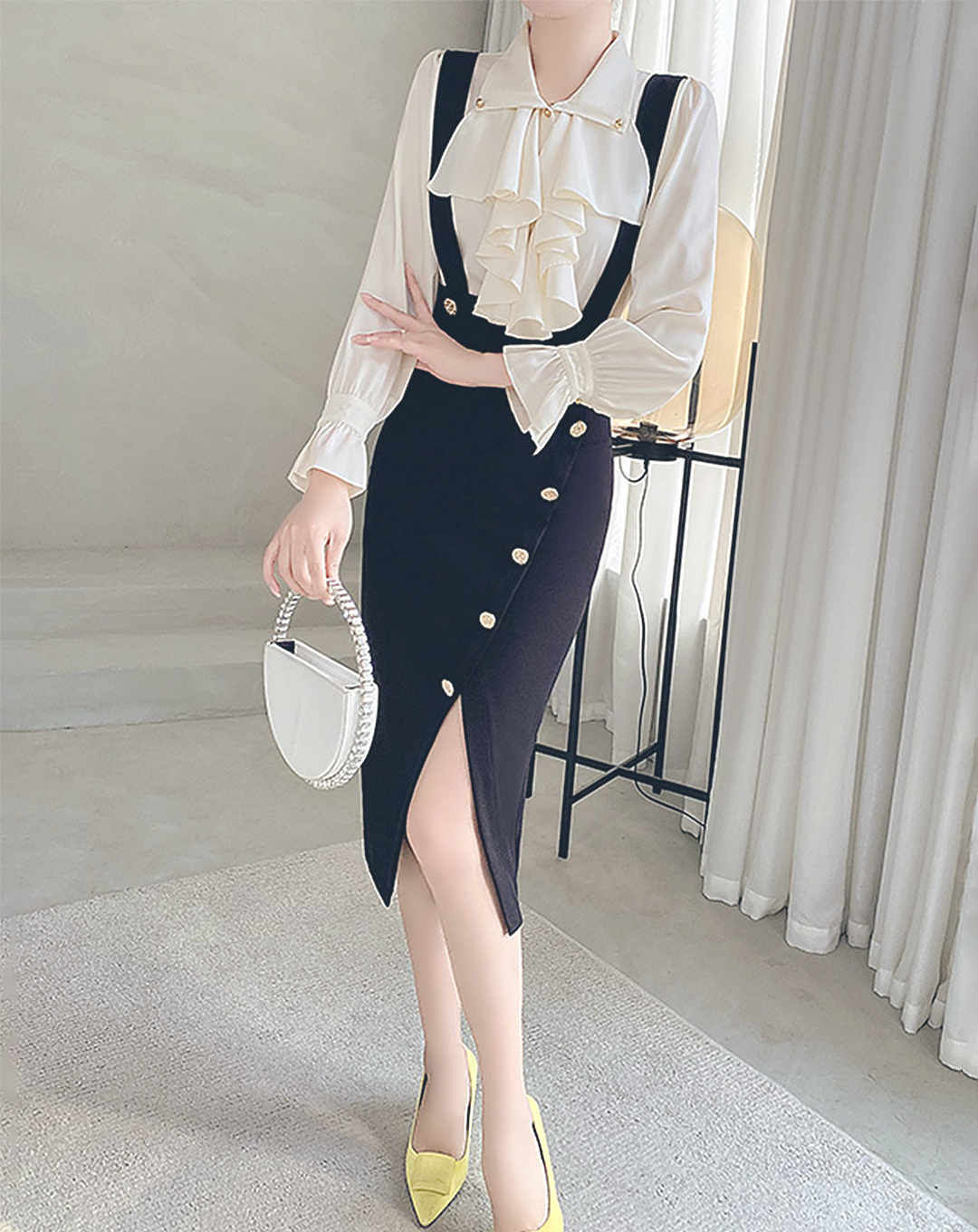 ♀Volume Frill Blouse & Suspender Skirt