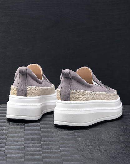 ♀本革／Embroidered Design Platform Slip-on