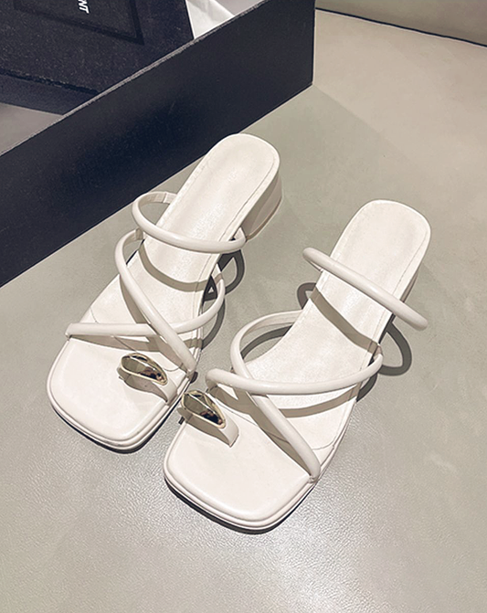 ♀Thumb Loop Narrow Strap Sandals