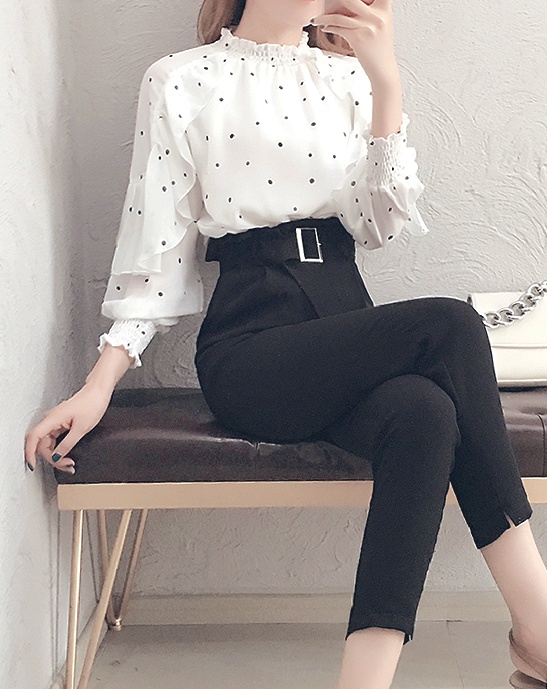 ♀Dotted Blouse & High Waist Pants