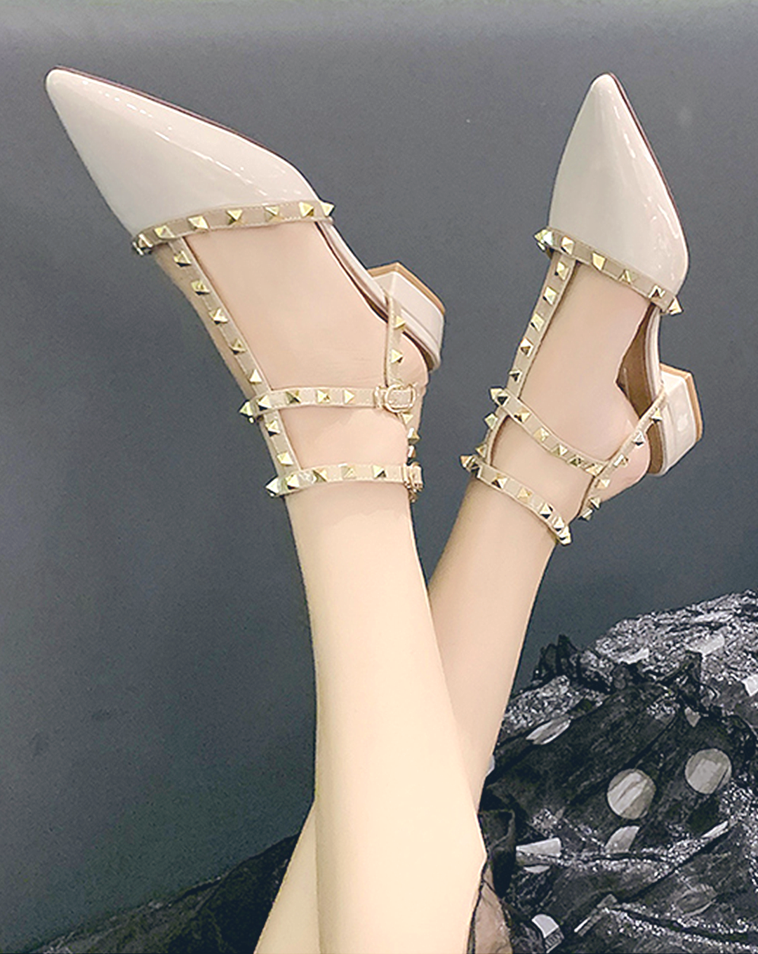 ♀Pointed Toe Studs Strap Sandals