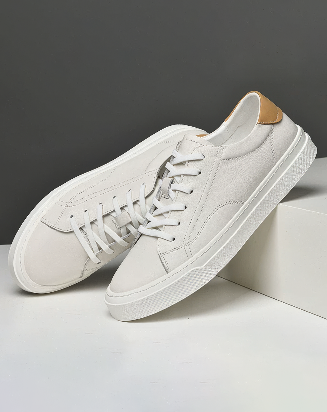 ♂♀White Flat Sneakers