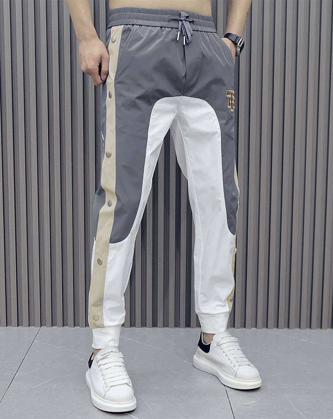 ♂Point Logo Side Button Pants