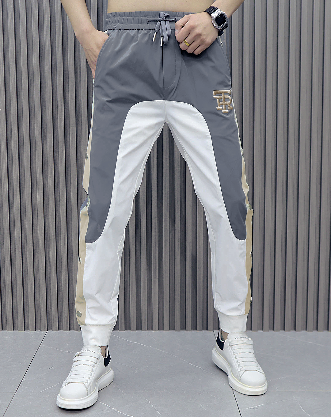 ♂Point Logo Side Button Pants