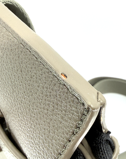 ♂♀本革／Square Leather Body Bag (OUTLET)