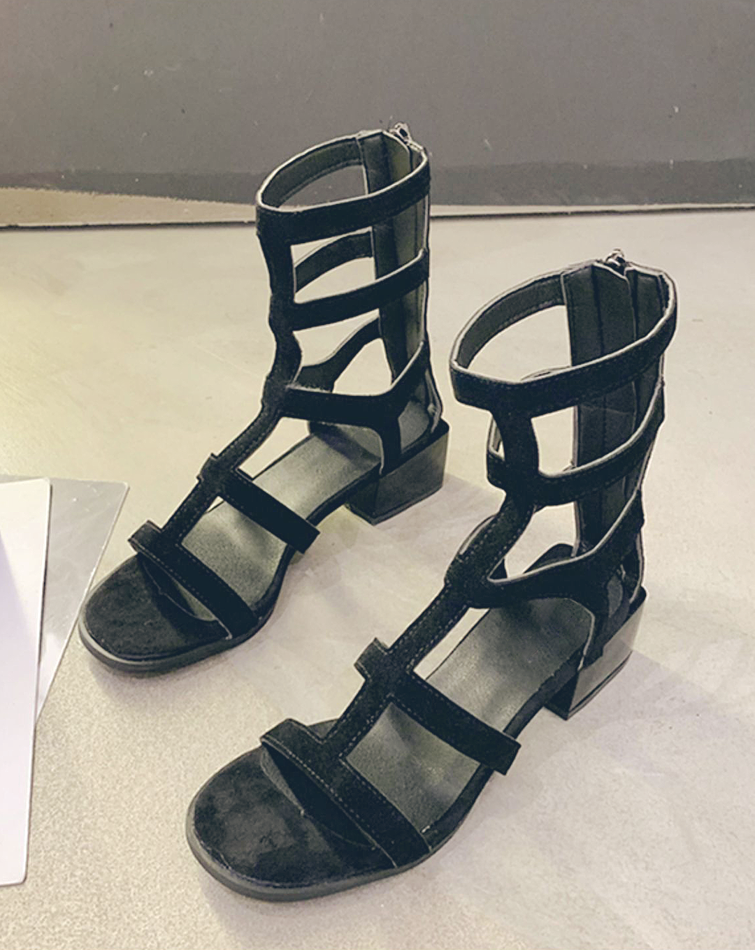 ♀Back Zip Gladiator Sandals