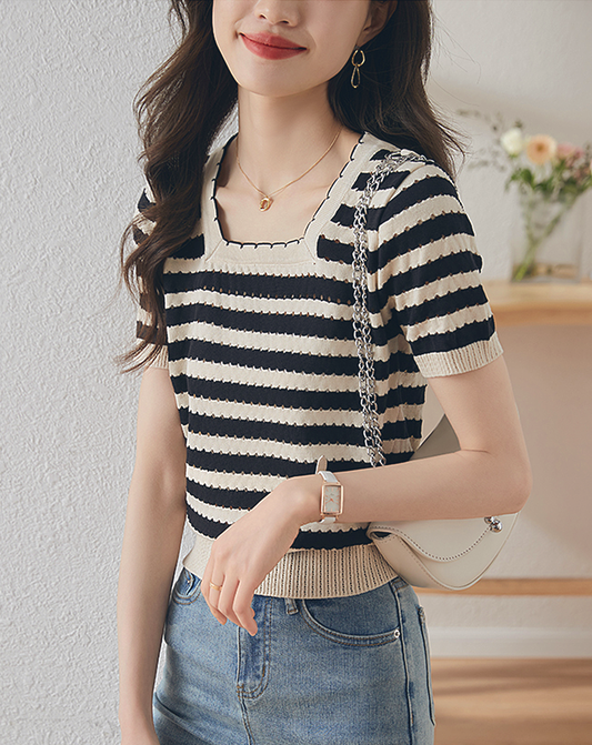 ♀Square Neck Border T-shirt