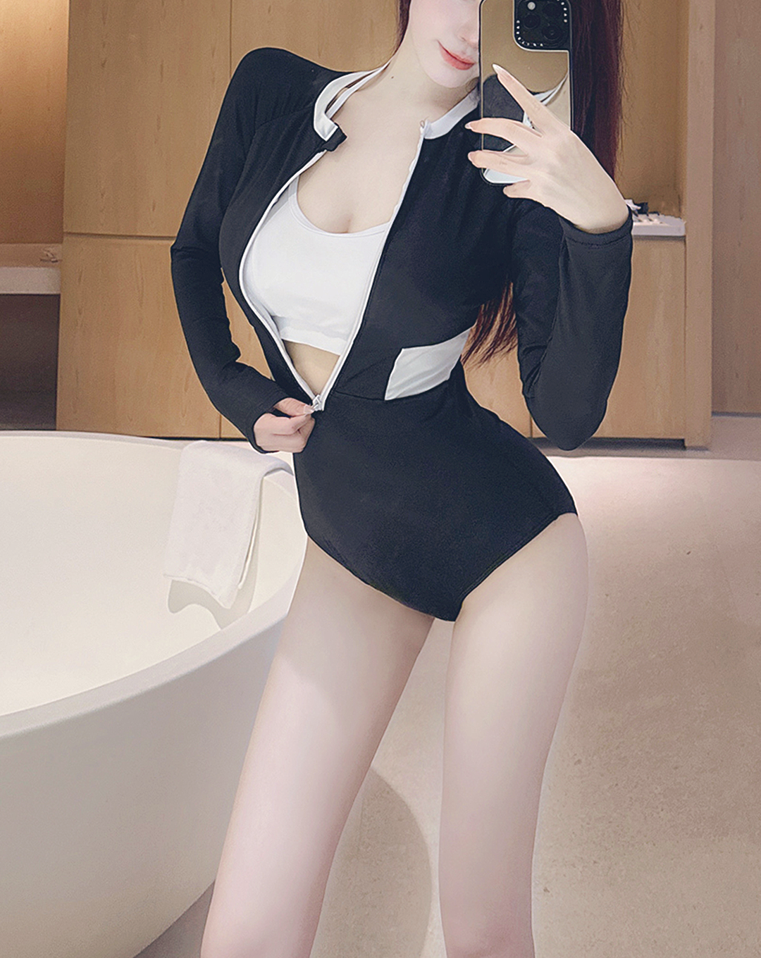 ♀Zip Up Long Sleeve Swimsuit