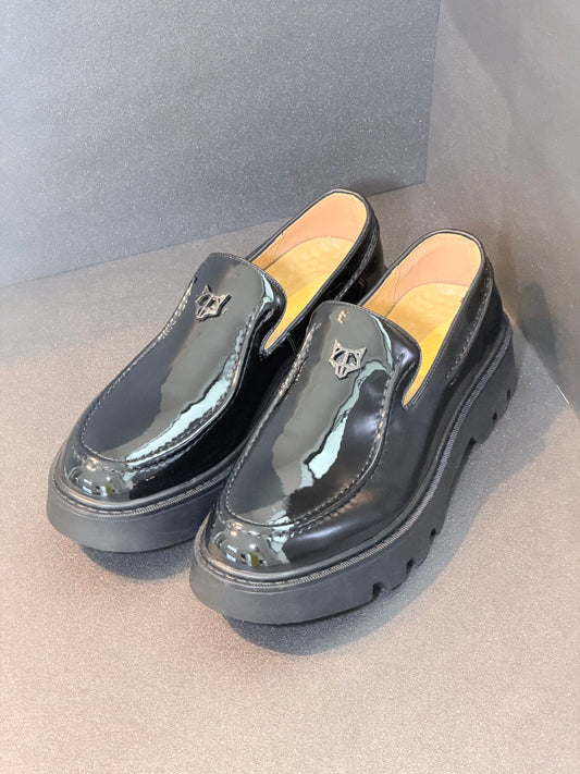 ♂One Point Gloss Loafers