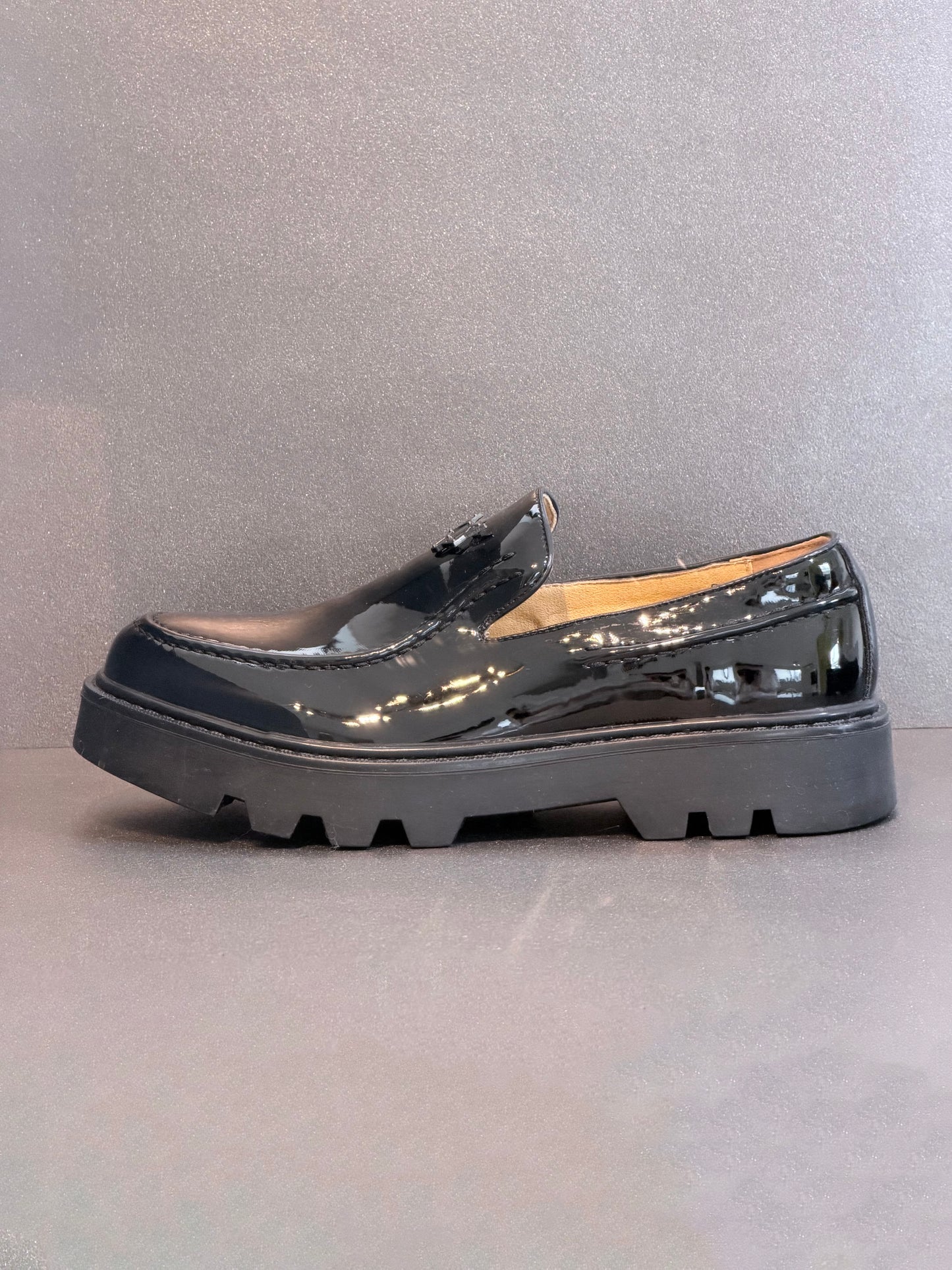 ♂One Point Gloss Loafers
