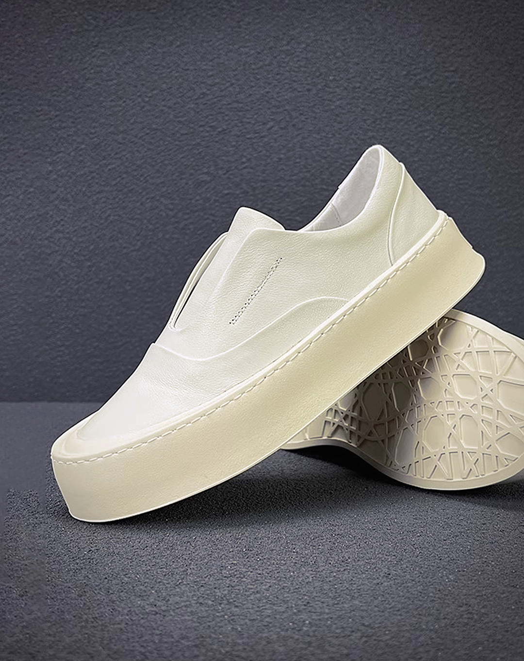 ♂♀Soft Motion Slip-Ons