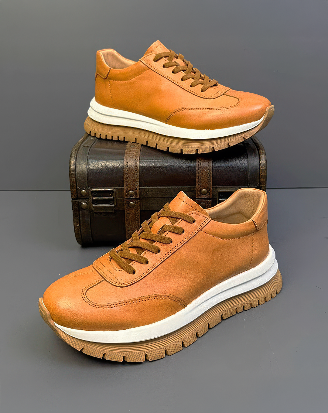 ♂♀本革／Leather Traction Sneaker