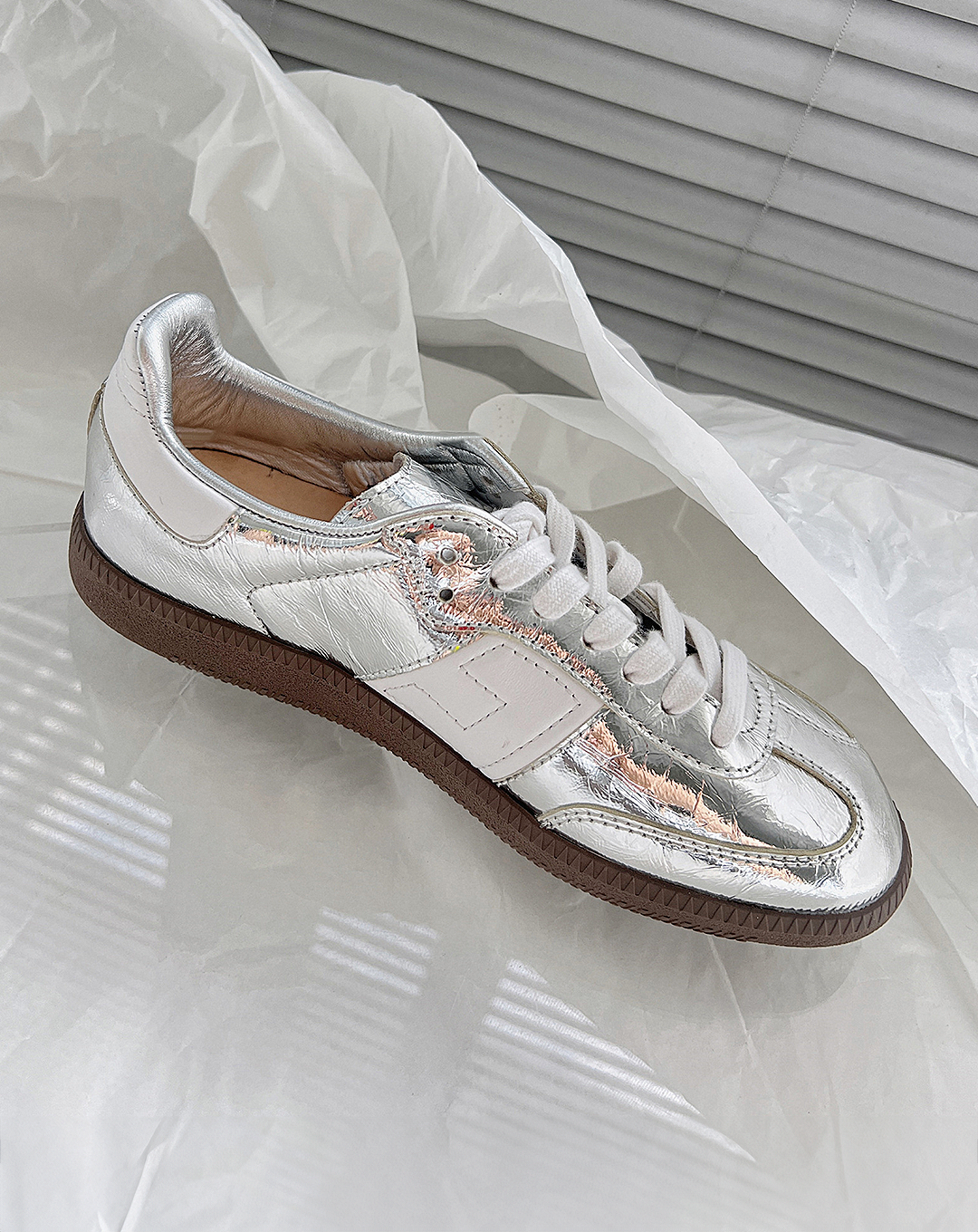 ♀Silver Flat Sneakers