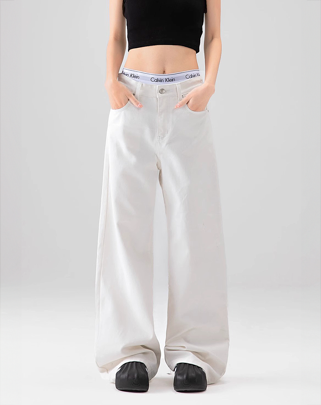 ♀Back Logo White Jeans