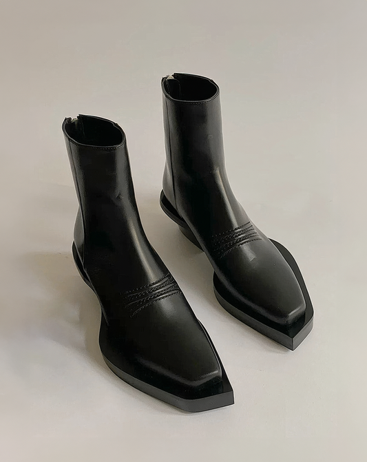 ♀Sharp Toe Black Boots