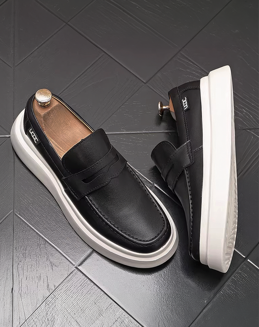 ♂♀Sleek Mono Chrome Loafer