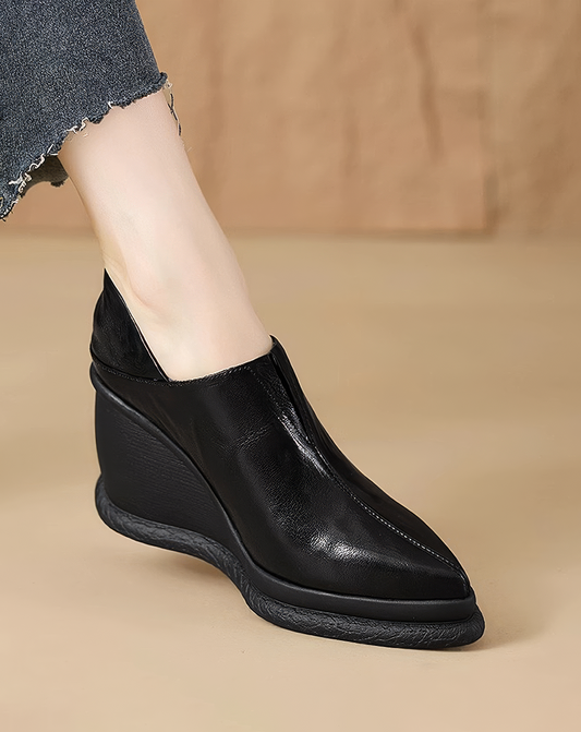 ♀本革／Pointed Toe Wedge Shoes