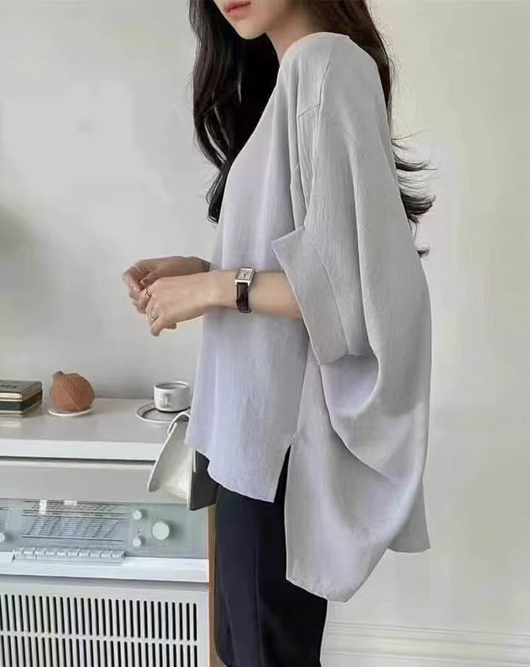 ♀Flowing Line Sleeve Shirt