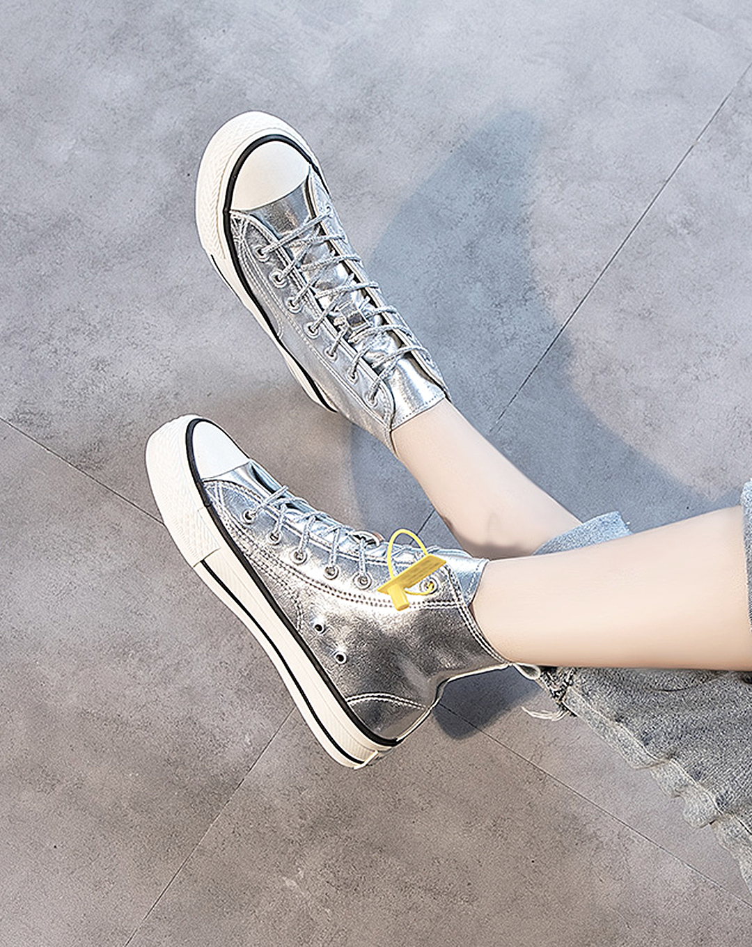 ♀Silver Color High Cut Sneakers