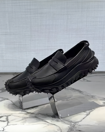 ♂♀Spiked Toe Loafer