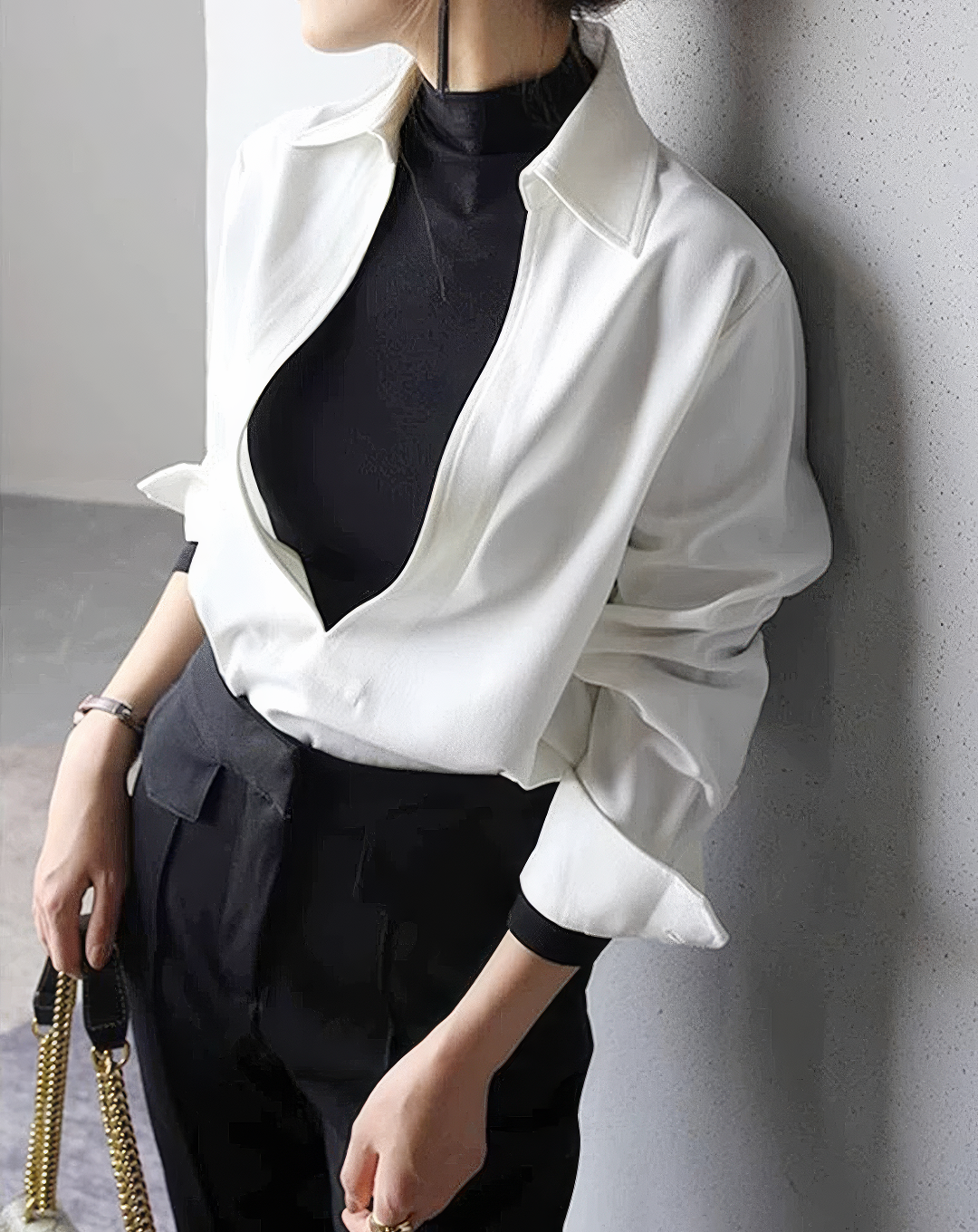 ♀Deep Vneck Valluse Shirt　