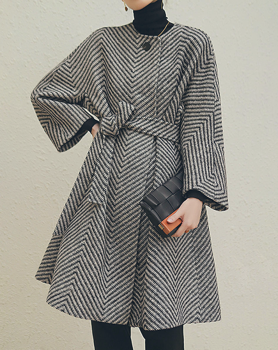 ♀Collarless Herringbone Coat