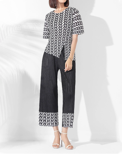 ♀Geometric Print Slit T-Shirt and Pants