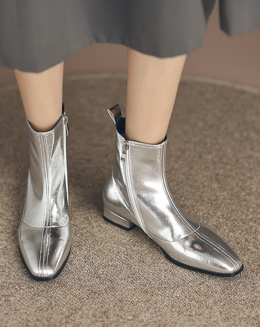 ♀本革／Silver Low Heel Short Boots