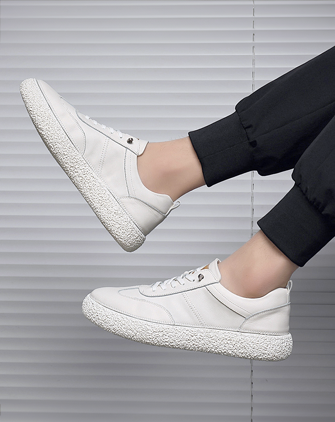 ♂♀White Casual Sneakers