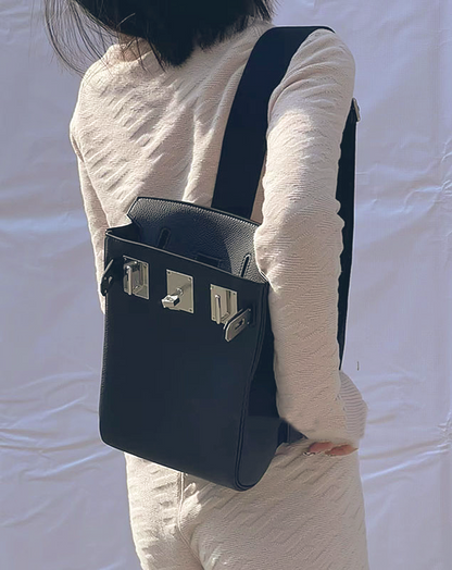 本革／Square Leather Body Bag