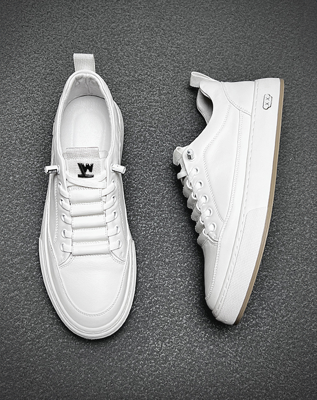 ♂♀Point Logo White Sneakers