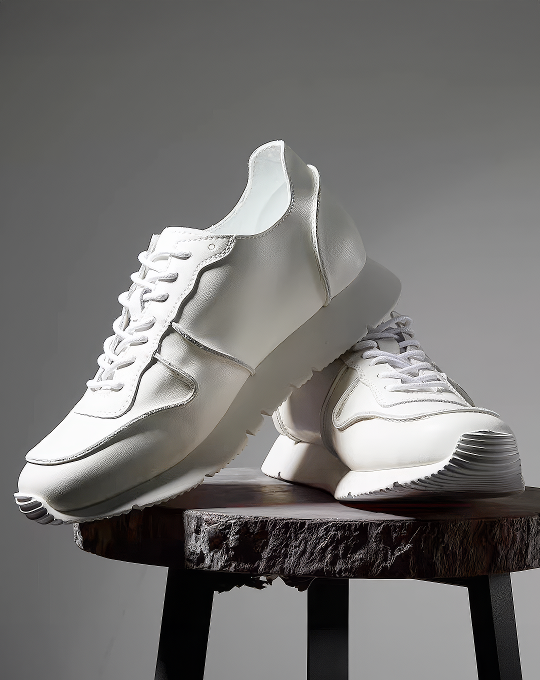 ♂♀本革／Radiant Mono Leather Sneakers