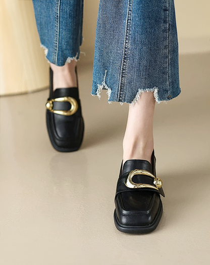 ♀本革／Gold Buckle Leather Loafers