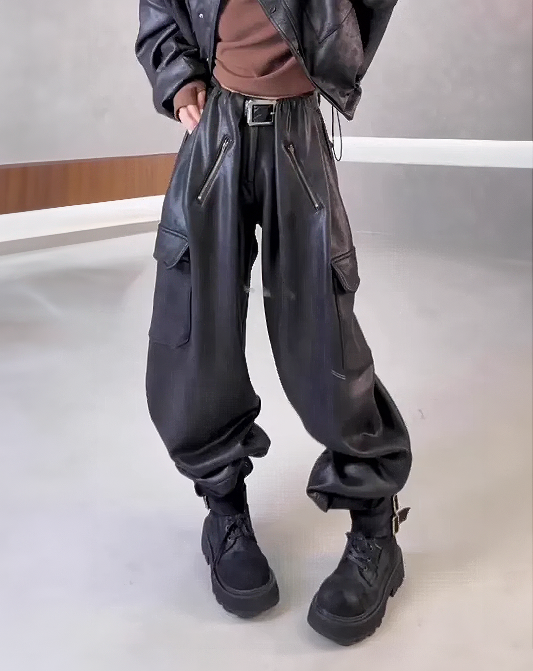 ♀Leather Cargo Pants