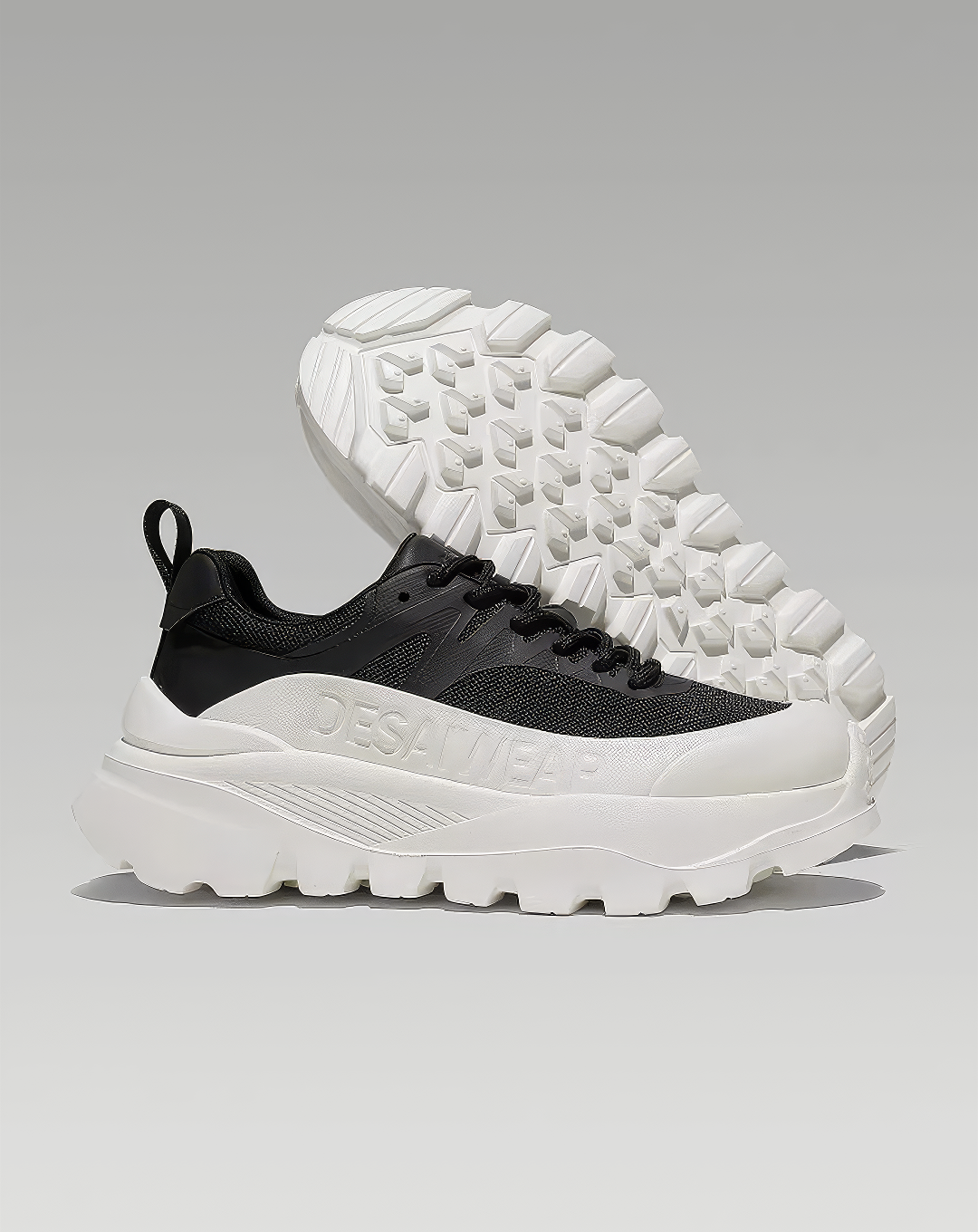 ♂♀Monotone Tech Rise Sneakers
