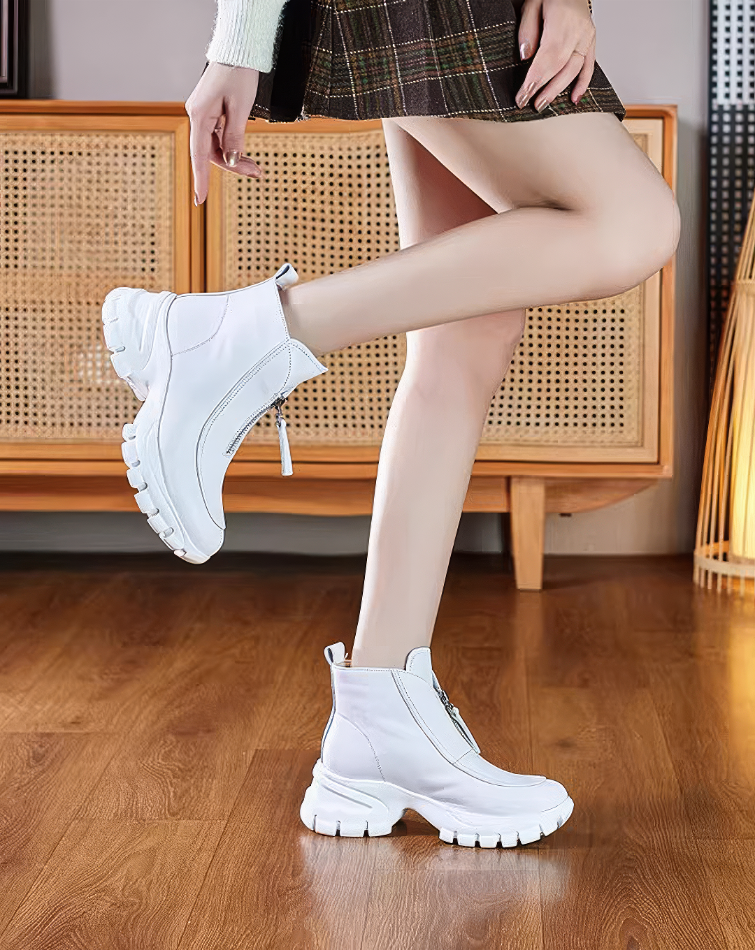 ♀本革／Front Zip Platform Boots