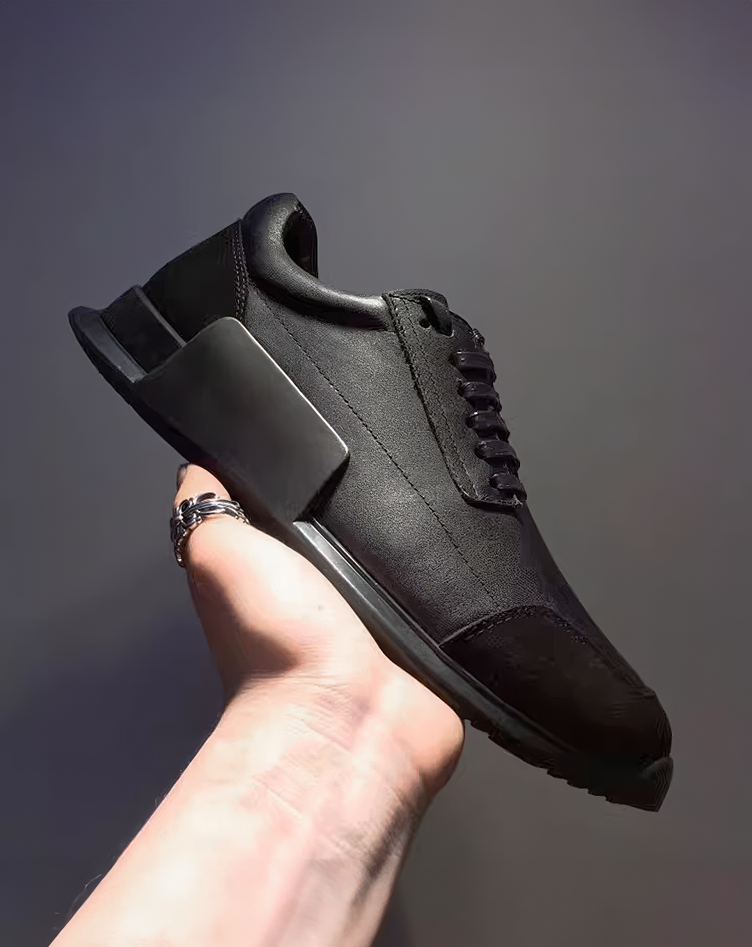 ♂♀本革／Urban Leather Unisex Sneaker