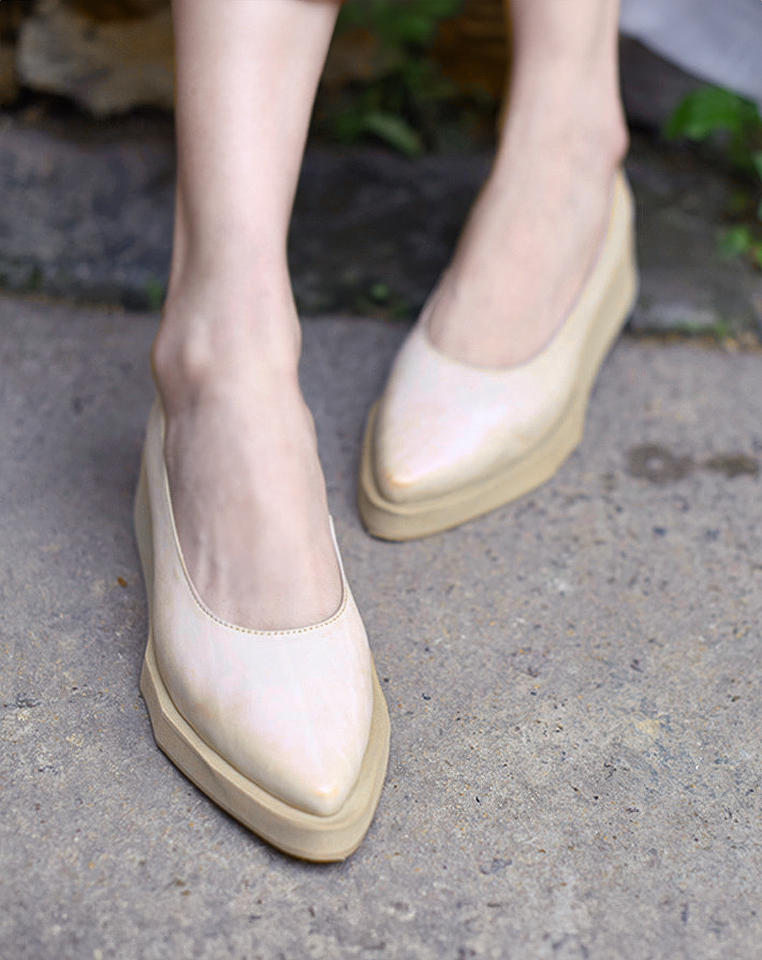 ♀本革／Pointed Toe Platform Pumps