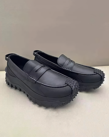 ♂♀Spiked Toe Loafer