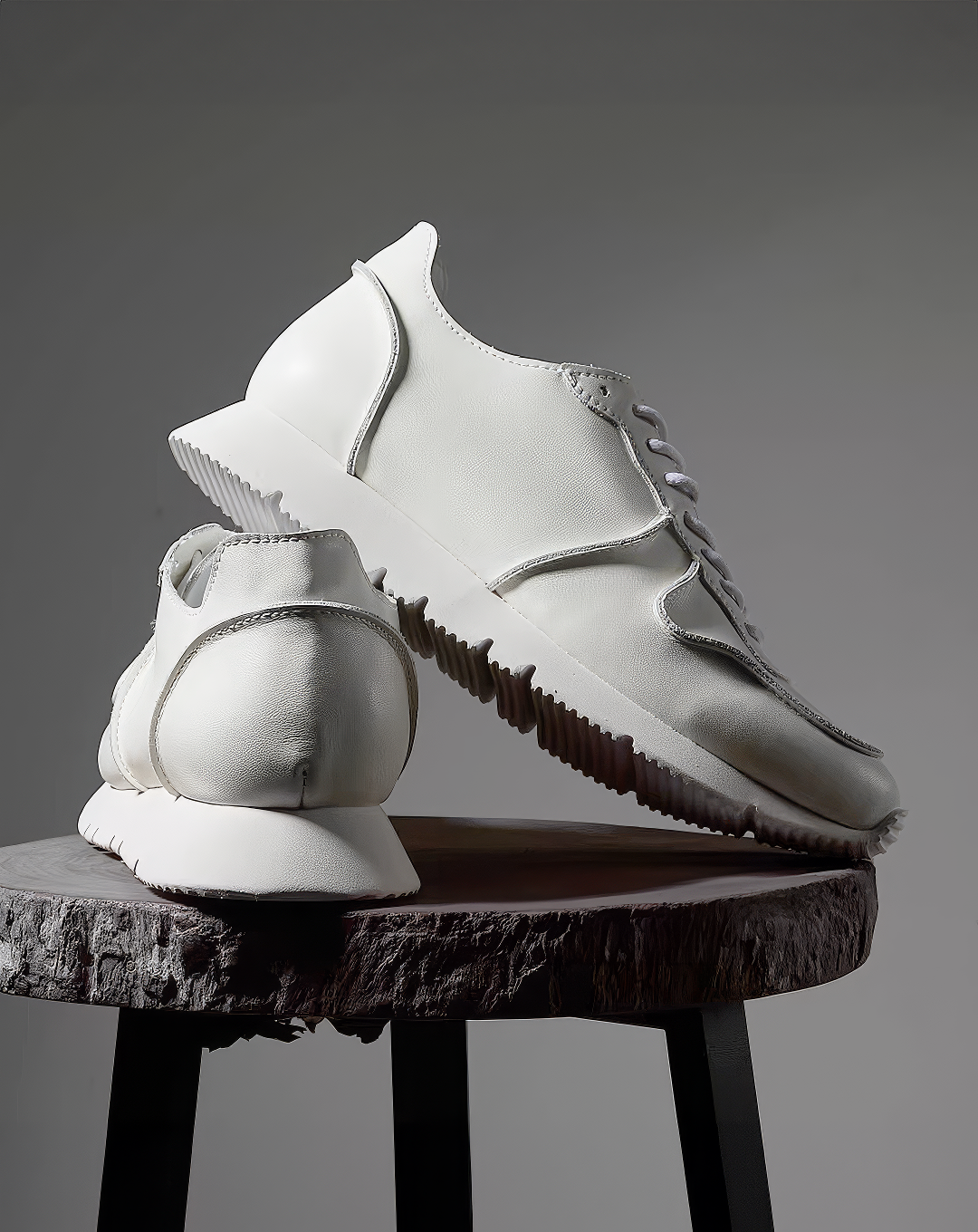 ♂♀本革／Radiant Mono Leather Sneakers