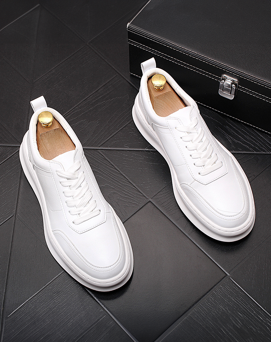 ♂♀White Low-Cut Sneakers