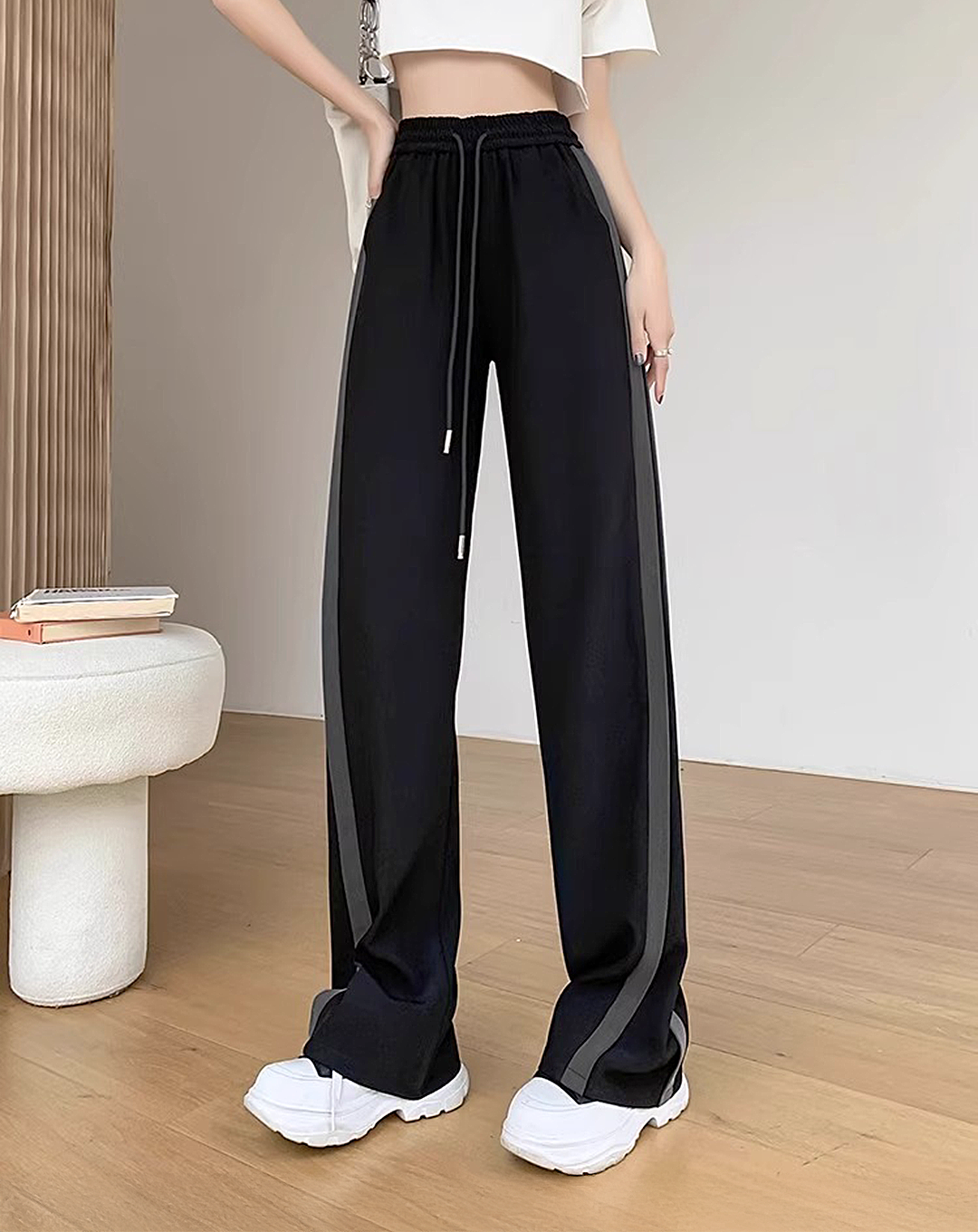 ♀Chic Glide Straight Pants