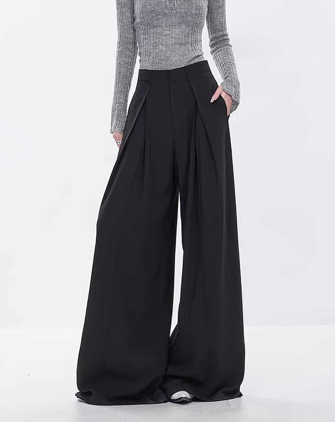 ♀Noir Deep Tuck Bottoms