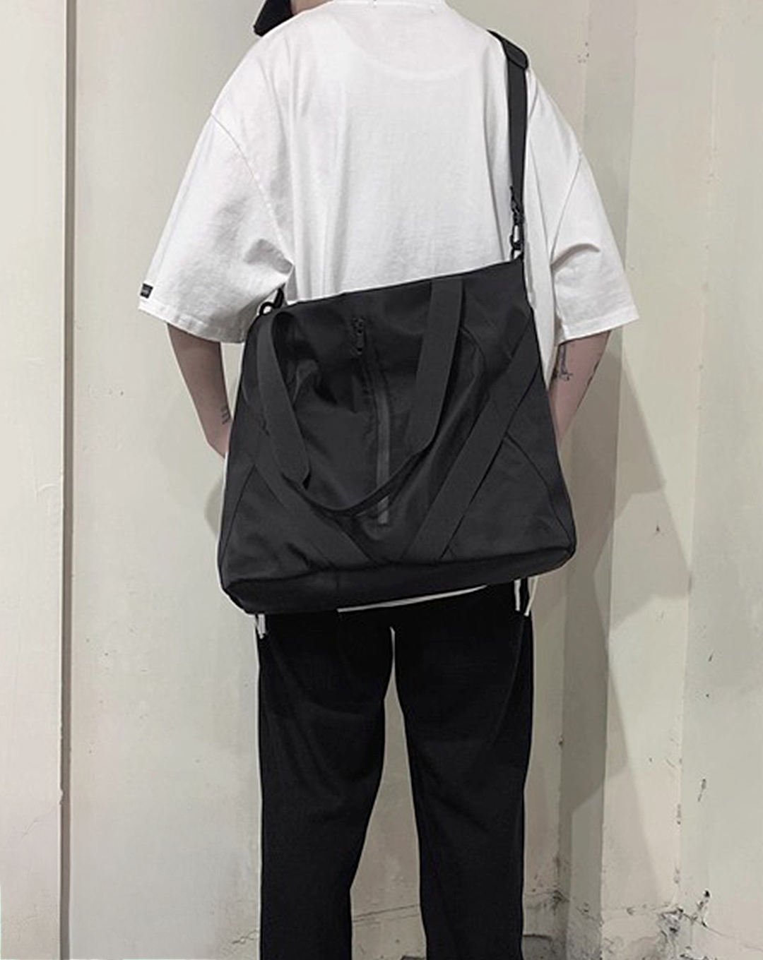Versatile Shoulder Tote