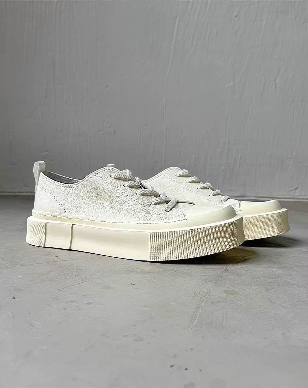♂♀本革／Square Toe Leather Sneakers
