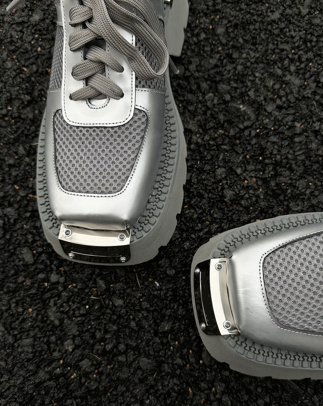♀Metallic Mesh Cyber Loafers