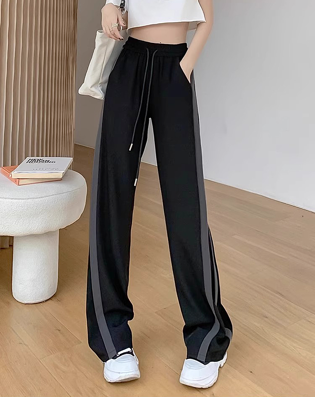 ♀Chic Glide Straight Pants